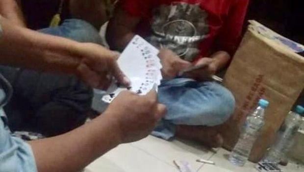 Pro-Bamsoet Tuding Penjaga DPP Golkar Berjudi