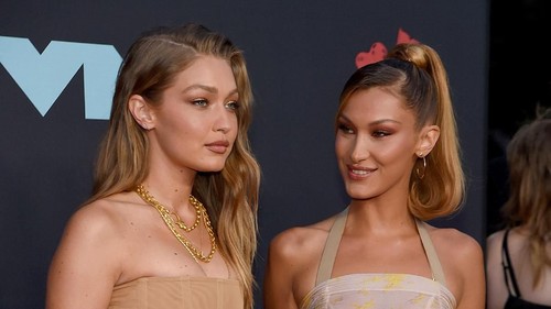 Bella Hadid, gigi hadid