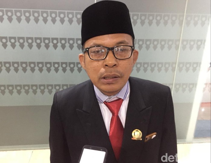 Anggota DPRD DKI Jakarta dari PSI August Hamonangan