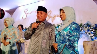 Mengintip Momen Kulineran Gubernur Kaltim, Isran Noor dan Istrinya