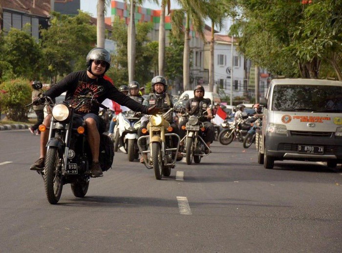 Komunitas pecinta motor Royal Enfield, Royal Riders Indonesia (RoRI) secara akbar membuka International Royal Enfield Jambore 2019 – Bali, Indonesia.