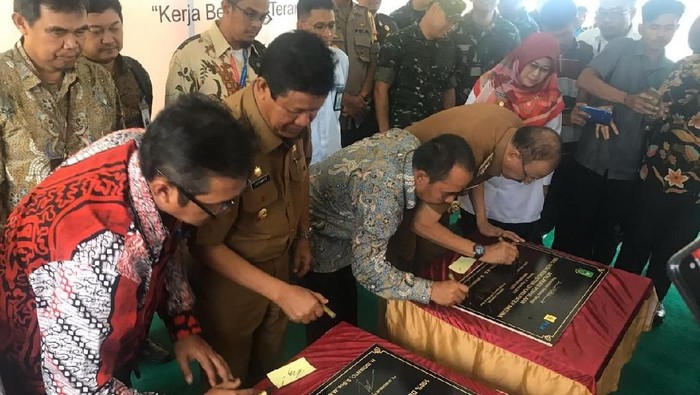 Desa di Pulau Terdepan Indonesia Barat Teraliri Listrik 100%