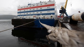 Lembaga nuklir Rusia, Rosenergoatom, menyatakan kapal tersebut bakal menyediakan tenaga listrik di area terpencil. Salah satu tujuannya untuk mendayai penambangan Chaun Bilibin di Chukotka. Foto: Reuters