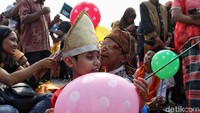 Dalam kegiatan tersebut diikuti sebanyak 100 orang lebih dari berbagai umur dari anak-anak hingga orang dewasa.
