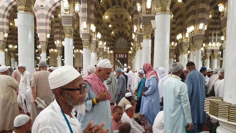 Ini Amalan Paling Afdol Selama di Kota Nabi Ini Amalan Paling Afdol Selama di Kota Nabi