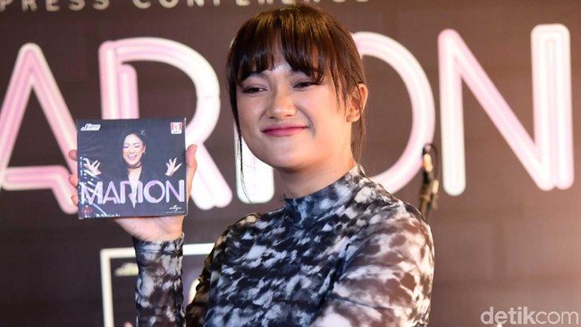 Marion Jola Sebut Perjalanan Kariernya Berurai Air Mata