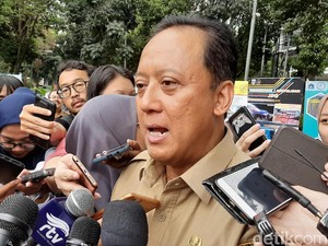 Tak Takut Somasi Apjatel, Pemprov DKI Tetap Akan Potong Kabel di Lokasi Lain