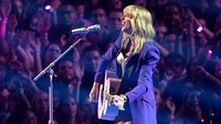 Taylor tampil membawakan lagu-lagu barunya di album Lover secara medley. Noam Galai/Getty Images
