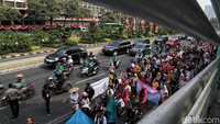 Aksi ini berlangsung damai.