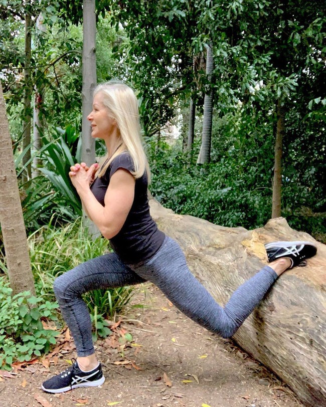 Saya selalu didekati oleh pria yang lebih muda. Semua pasangan saya lebih muda dari saya, termasuk mantan suami saya, yang memiliki kesenjangan usia 13 tahun dengan saya, jelas Lesley. Foto: Instagram @lesleymaxwell.fitness