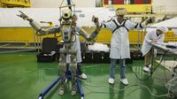 Ditumpangi Robot, Kapsul Antariksa Rusia Merapat ke ISS