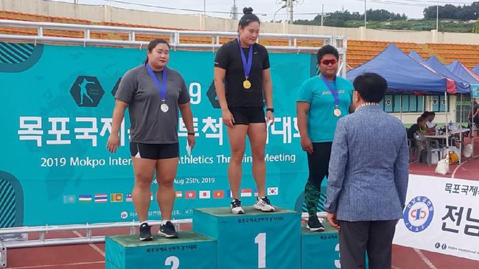 Eki Febri Ekawati meraih medali perunggu dari uji coba di kejuaraan Korea Selatan. (dok. pribadi) Eki Febri Ekawati meraih medali perunggu dari uji coba di kejuaraan Korea Selatan. (dok. pribadi)