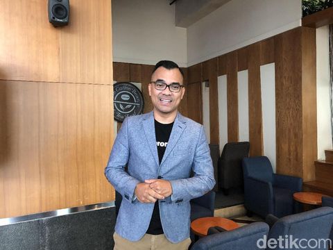 Kisah Ronald, Pria yang Viral karena Kirim Karangan Bunga untuk Tagih Hutang