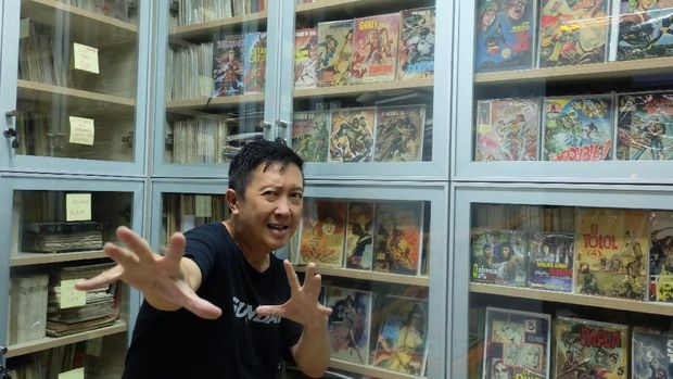 Hobi Berburu Komik Jadul, Begini Cara Menjaganya