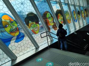 Ragam Seni yang Mempercantik Halte dan Stasiun MRT