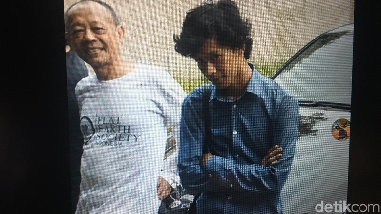 Detik-detik Eksekusi Ayah-Anak, Istri Datang Bareng Assassin ke Rumah