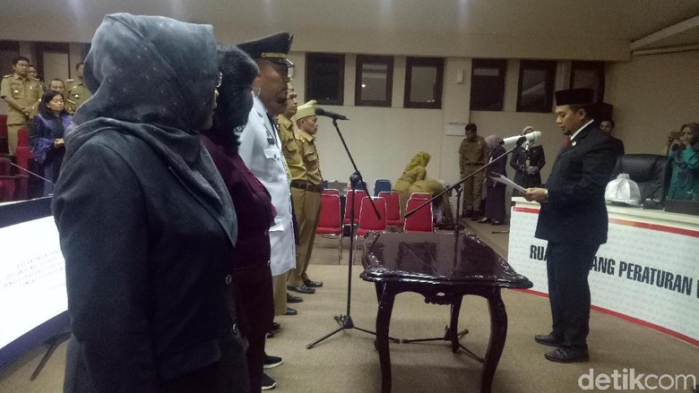Ngaku Salah, Pj Walkot Makassar Kembalikan Kursi Kadis Dukcapil ke Puspa Ngaku Salah, Pj Walkot Makassar Kembalikan Kursi Kadis Dukcapil ke Puspa
