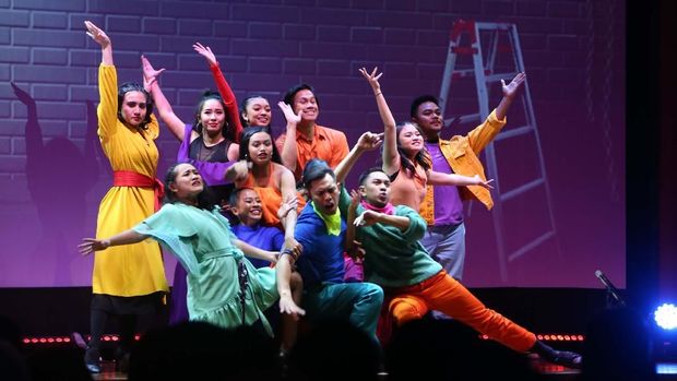 Keren! Istri Danang Dapat Beasiswa Indonesia Menuju Broadway
