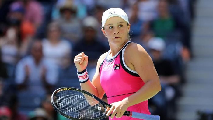 JUDI ONLINE Ashleigh Barty lolos ke babak kedua AS Terbuka 2019.(Foto: Elsa/Getty Images)