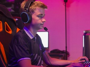 Kaya berkat Dota 2, Begini Perjuangan Johan
