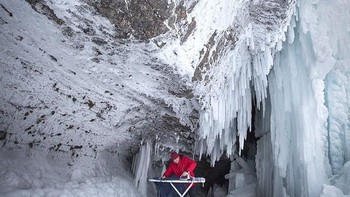 Jadi tertarik ikut tantangan #extremeironing di Instagram? Foto: sadanduseles