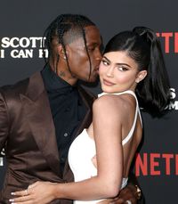 Kylie Jenner dan Travis Scott