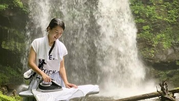 #extremeironing sepertinya menjadi challenge yang cukup unik tapi kocak ya. Foto: sadanduseles