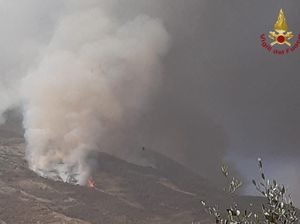 Gunung Api Stromboli di Italia Erupsi Lagi
