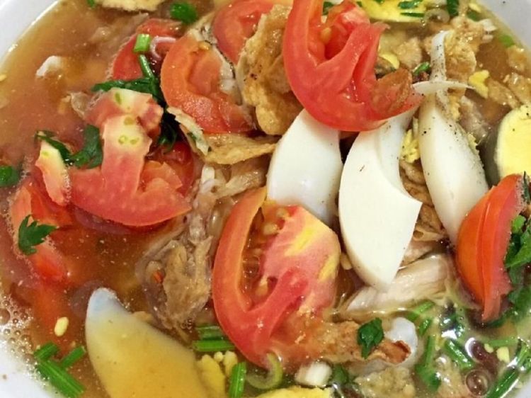 Yuk, Sarapan Bubur Ayam Samarinda yang Unik Berkuah Gurih!