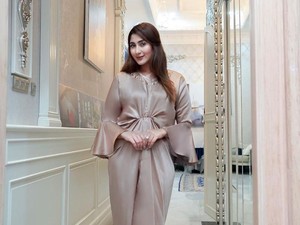 Selamat! Tania Nadira Lahirkan Anak Ketiga