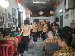 Studi Sosial Ini Coba Patahkan Stigma Orang Tionghoa Pasti Kaya