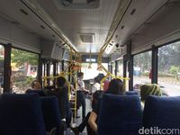 Nyes... Bus Listrik Meluncur Tanpa Suara