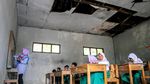 Miris! Sekolah di Lebak Banten Ini Atapnya Bocor dan Kaca Pecah