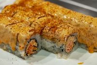 Mau Makan Sushi Tapi Lagi Diet? Ini Cara Sehat Menyiasatinya