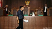 Setya Novanto saat menjalani sidang peninjauan kembali terkait putusan perkara korupsi proyek pengadaan e-KTP.