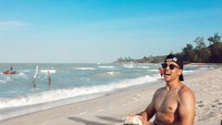 Bermain pasir di pinggir pantai, kenapa tidak? (MTMA)