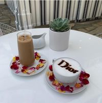 Dior Kembali Resmi Membuka Kafe Instagrammable di Hawaii