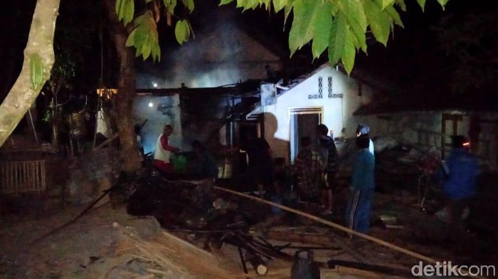 Dikira Padam, Api dari Tempat Sampah Membakar Rumah Warga Wonogiri