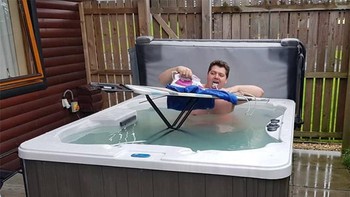 Boleh juga di bathtub. Foto: sadanduseles