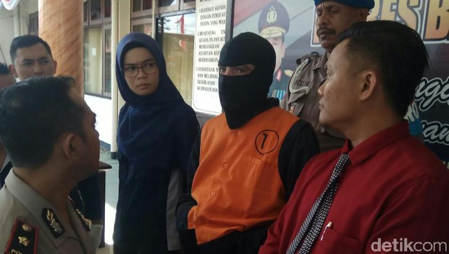 WN Australia Pelaku Pedofilia Iming-imingi Korban dengan Uang