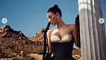 Pose Kim Kardashian di Majalah Arab