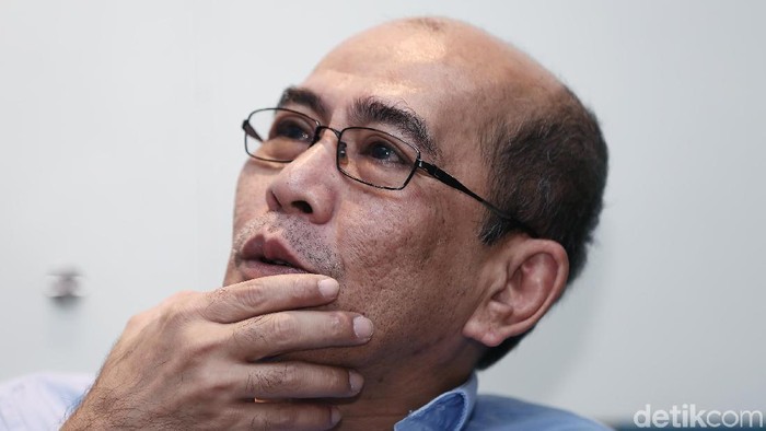 Ekonom dan politikus
