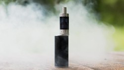 Kecanduan Rokok dan Vape, Paru-paru Wanita ini Kolaps-Berakhir Meninggal