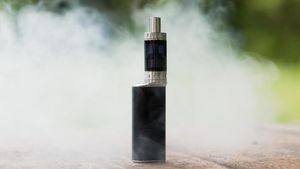Kecanduan Rokok dan Vape, Paru-paru Wanita ini Kolaps-Berakhir Meninggal