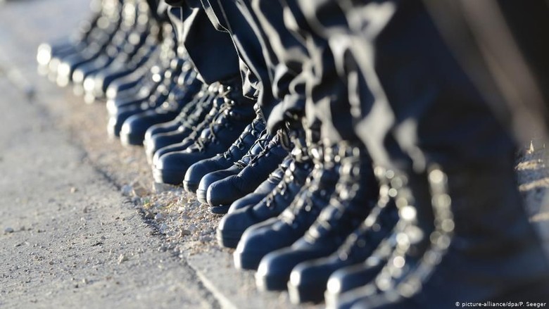 Produksi Terbatas, Tentara Jerman Harus Tunggu 2022 untuk Boots Baru Produksi Terbatas, Tentara Jerman Harus Tunggu 2022 untuk Boots Baru
