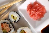 Mau Makan Sushi Tapi Lagi Diet? Ini Cara Sehat Menyiasatinya