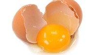 Telur : Telur dipilih sebagai menu sarapan oleh banyak orang. Dibuat omelet, orak-arik, digoreng atau direbus. Kaya akan zinc yang bisa meredakan flu. Foto: iStock