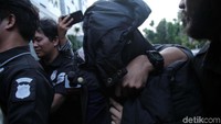 Sebelumnya, Aulia dibawa dari Polres Sukabumi.