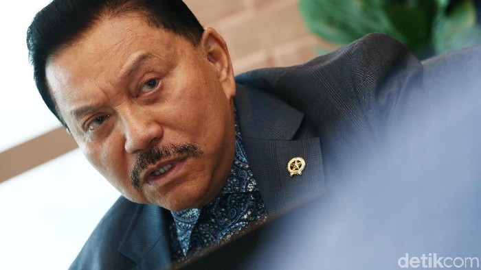 Jenderal (Purn) Hendropriyono (Mantan Kepala BIN),