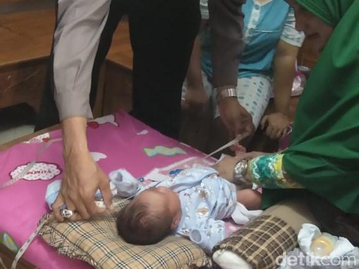 Terekam CCTV, Pembuang Bayi di Kudus Diduga Pasutri